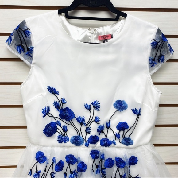 Chi Chi London White Dress with Blue Flowers - Picture 3 of 8